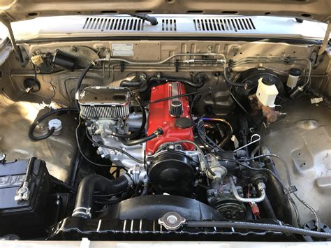 87 mazda b2000 engine